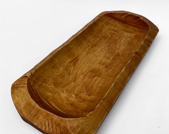 Handgeschnitzte Schale aus Lindenholz: Rustikales Wohndekor (30 x 14 cm)
