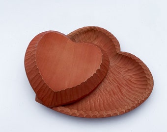 Wood Heart Small Bowl, Carved bowls set, Fruit bowl, Decorative Plate for Coffee Table, Nut bowls, Wooden Red bowl