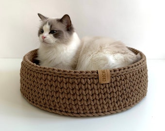 Panier pour chat marron / Panier pour chat fait à la main / Panier pour chat au crochet / Lit pour chat / Panier au crochet