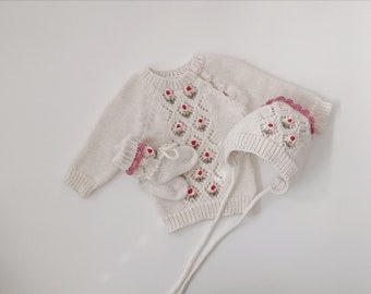 Baby Set with Long Sleeves - Set of 3 - Knitted Sweater for girl - Baby Girl Set - Spring Girl Outfit - Hat and Socks - Autumn Girl Outfit