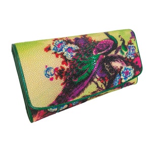 Auténtica billetera triple de cuero Stingray para mujer, color verde púrpura, patrón de pavo real, bolso clásico, nuevo regalo para ella