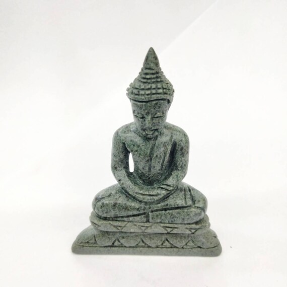 ビルマ産翡翠製仏像（黒彫り）幅5.01cm 高さ6.52cm - Etsy 日本