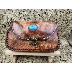 Bolso para teléfono móvil Forma reclinada Tamaño grande Decoración turquesa Cuero genuino