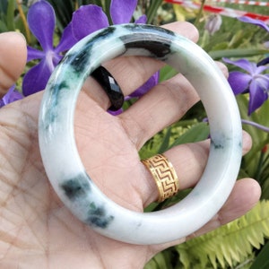Burmese Jade Bangle White Green Beautiful Flat Belly Type flawless Inner Size 59 mm Jedeite Type A Gift For Her