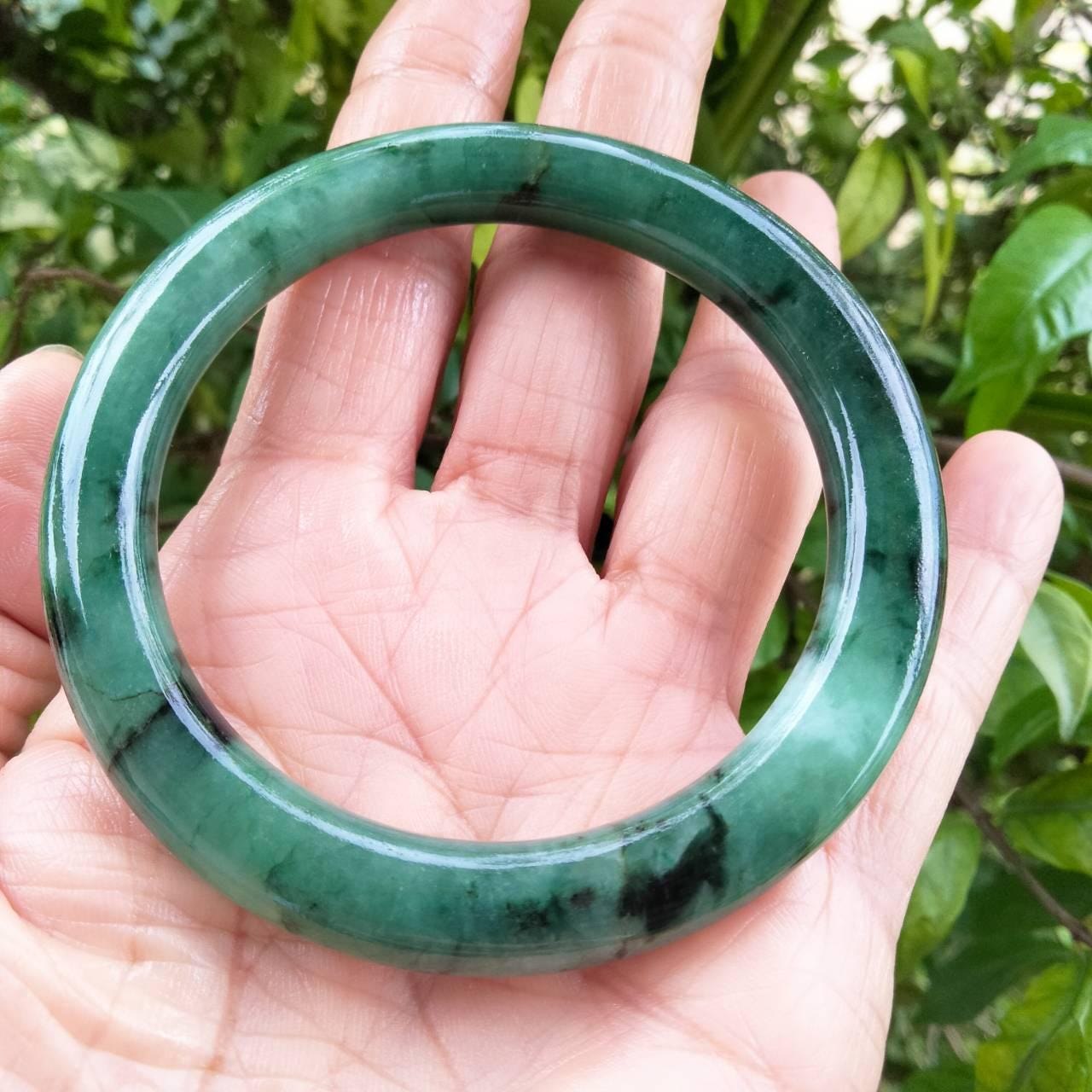 お値下げ^_^ 天然翡翠(ひすい ジェイド)バングル 二色 お値下げ^_