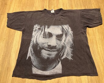 UK SOUNDS: As Worn By Kurt Cobain In London (nirvana) T-shirt, Sweatshirt - UK