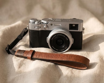 Vintage Leather Camera Wrist Strap – Adjustable DSLR Grip Lanyard