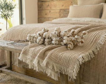 King Size Organic Muslin Comforter, 8-Layer Gauze Quilt, Boho Tassel Blanket