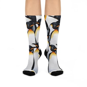 Crew Chaussettes matelassées à motif pingouin | Vêtements d'hiver confortables, cadeau parfait pour les amoureux des animaux, accessoire de mode amusant, [...]