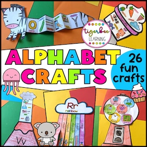Pode incluir: Uma imagem colorida com o texto "ALPHABET CRAFTS 26 fun crafts" e ilustrações de artesanato do alfabeto para crianças. O artesanato inclui uma zebra, uma água-viva, um vulcão, um coala, um arco-íris, uma máquina de chicletes e um cupcake.