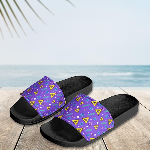 Chinelos com estampa dos anos 90 Sandálias retrô funk, sapato