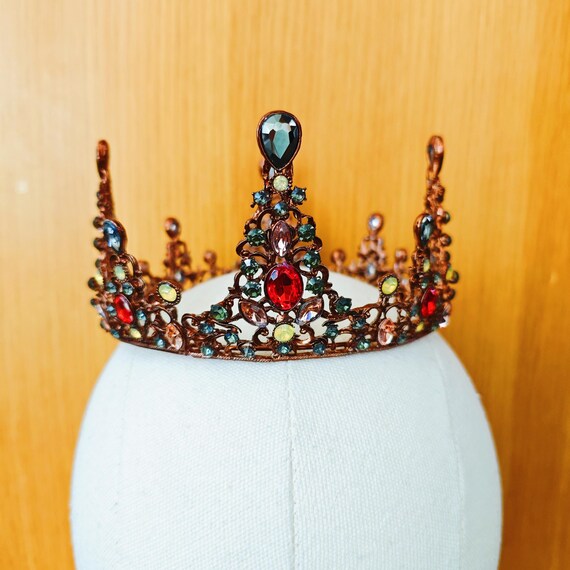 Colorful Gem Crystal Bridal Crown: Vintage Renaissance Tiara  display picture 2