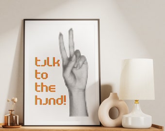 Vintage stijl kunstprint met inscriptie "Praat met de hand" en vredesteken • Retro wanddecoratie • Afdrukbare kunst • Y2K-stijl poster