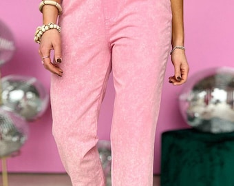 Rosafarbene Jeans mit elastischem Bündchen und hohem Bund in Acid-Waschung