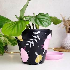 Maceta boho original y colorida - Maceta pintada a mano para plantas de interior - Regalo artesanal para amantes de las plantas
