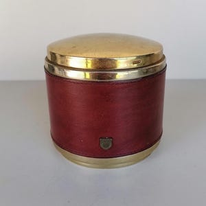 round soveno brevete deposes Italian vintage metal leather and wood inside tobacco storage box tobacco and cigarette accessories