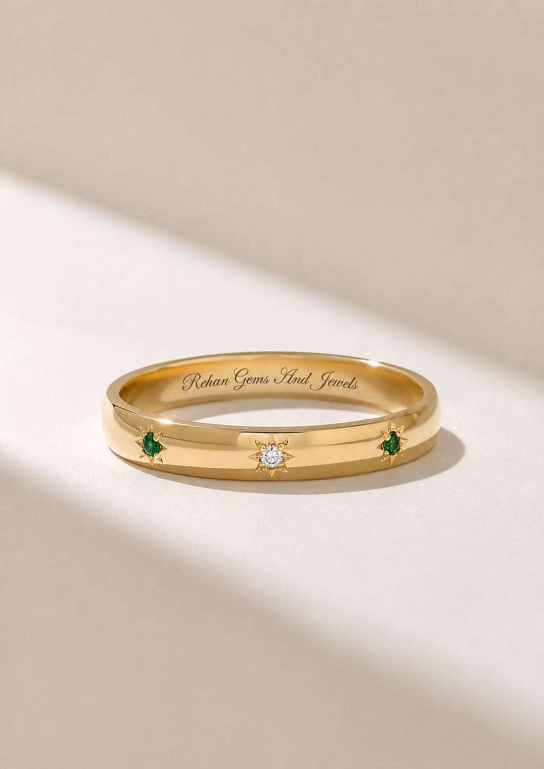 14K Solid Gold Emerald Wedding Band - Diamond Star Celestial Ring - Etsy