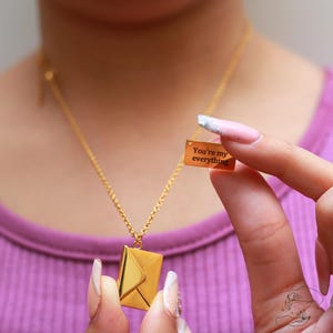 Collar de carta de amor con sobre personalizado • Medallón con foto de sobre personalizado • Regalo para ella • Colgante con mensaje secreto • Regalo de aniversario