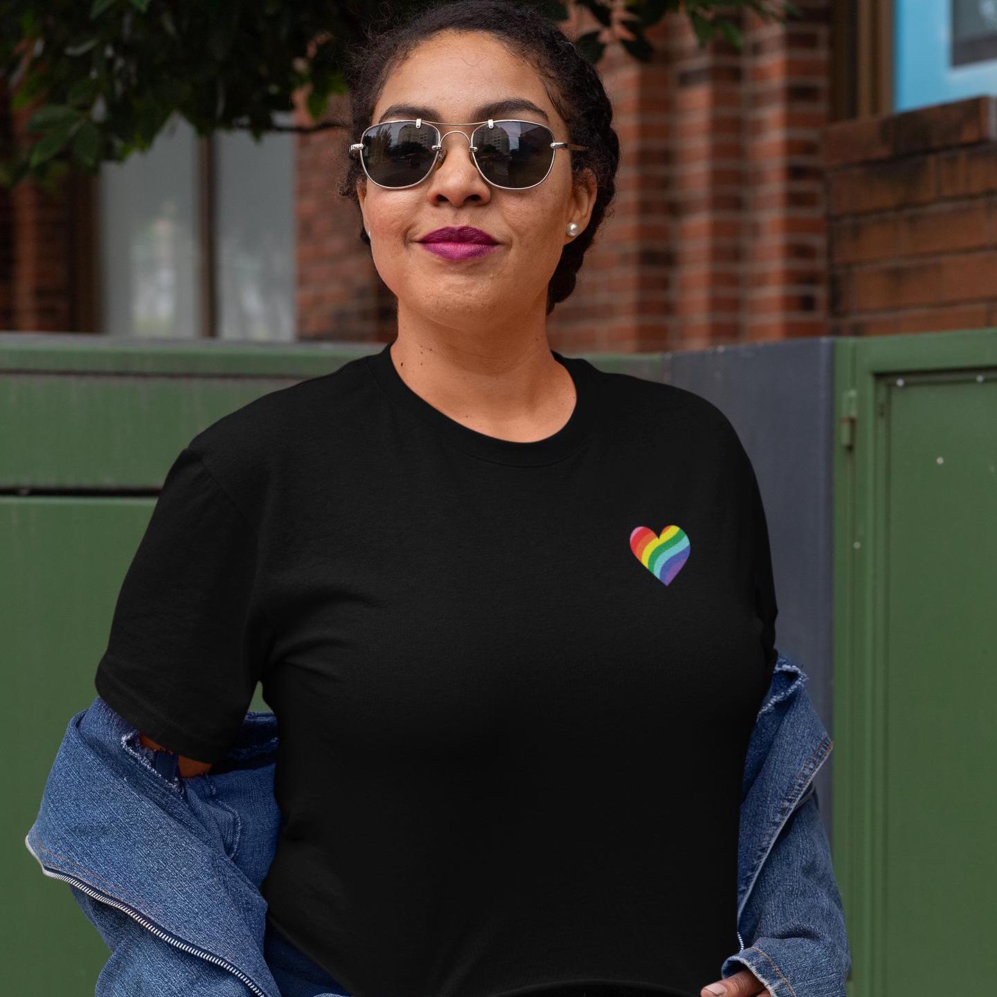 Crop-Top Rainbow Heart | Pride Clothing | Rainbow | Diversity | Empowerment  | LQBTQ+ | Gift Idea | Activism | Statement clothing | Pride |