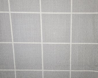 Gestreifter Leinenstoff - grau mit weißem Linienkastenmuster (150 cm Breite)