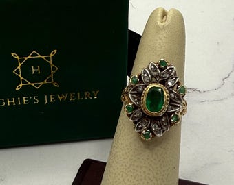 Antik viktoriansk ring i 18 karat guld med 0,90 karat smaragd och 0,15 karat naturlig diamant, storlek 7, europeiska stämplar