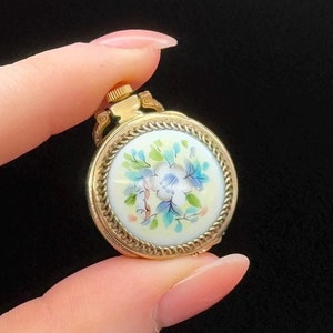 Vintage USSR Watch-Pendant Chayka Gold-plated. Women Mechanical Watch