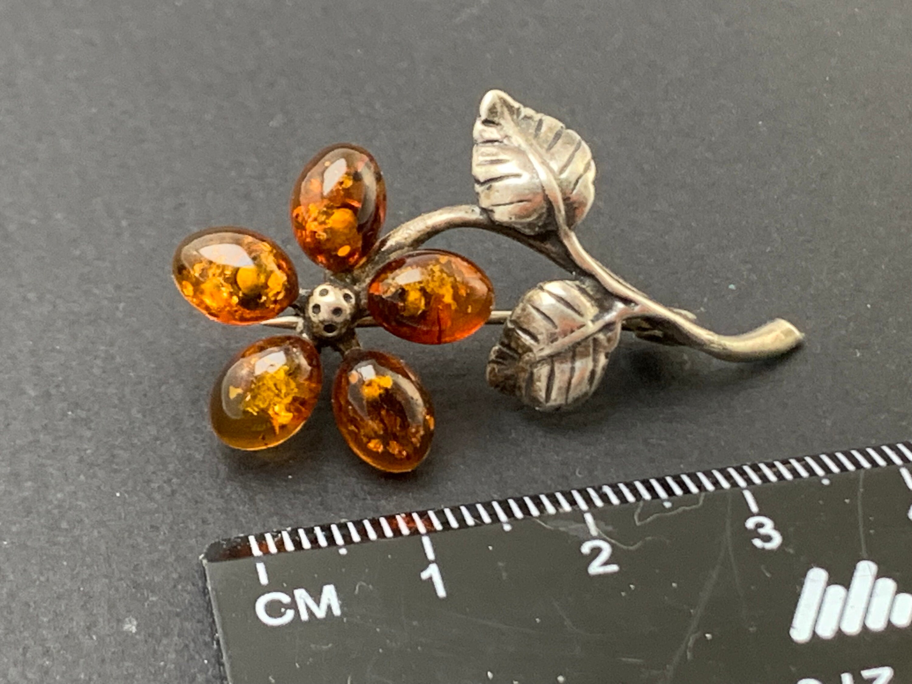 Broche Ancienne En Argent Massif Et Ambre - Bijou Vintage Occasion, Pièce Unique