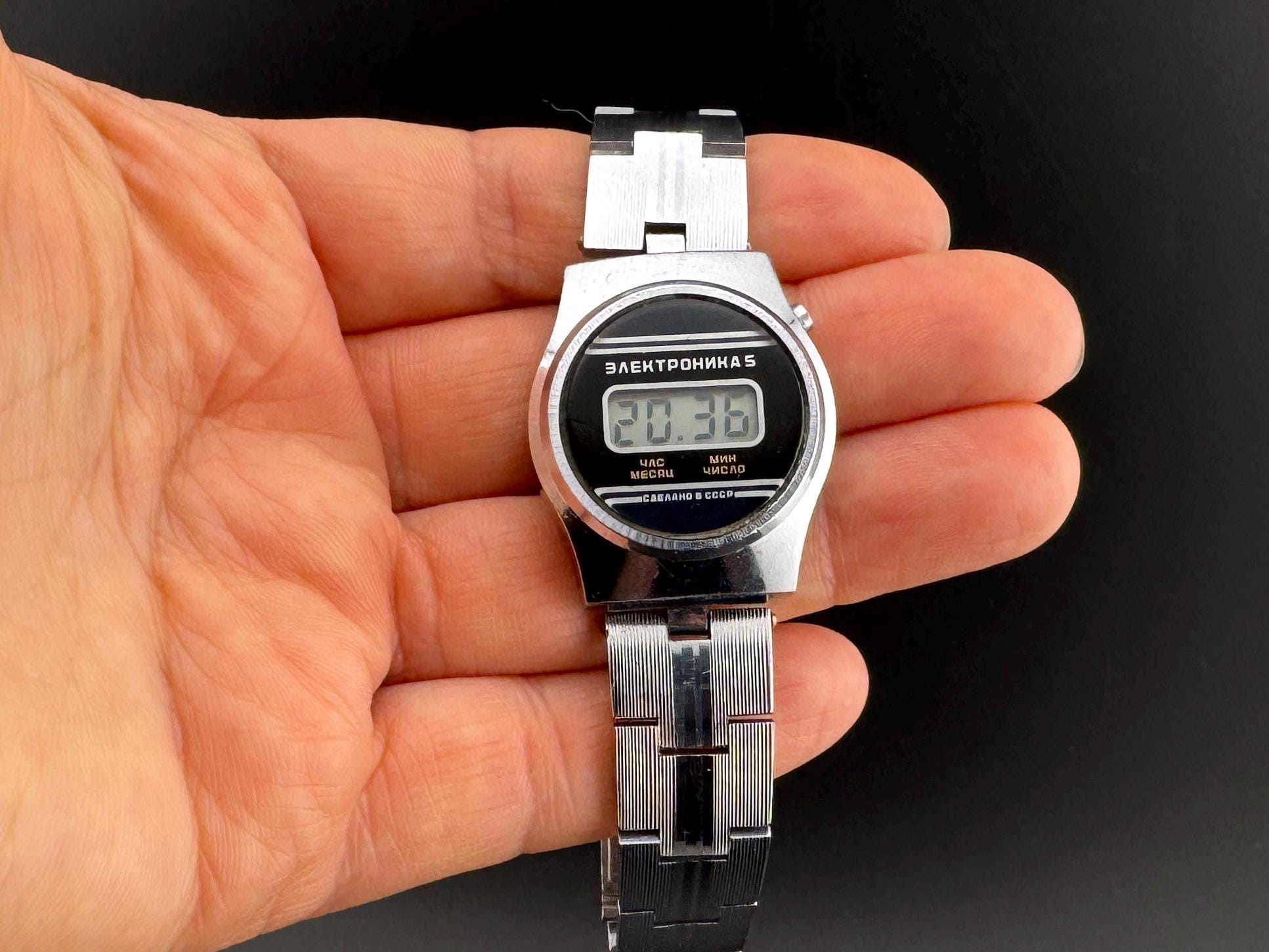 Women's digital watches canada sale