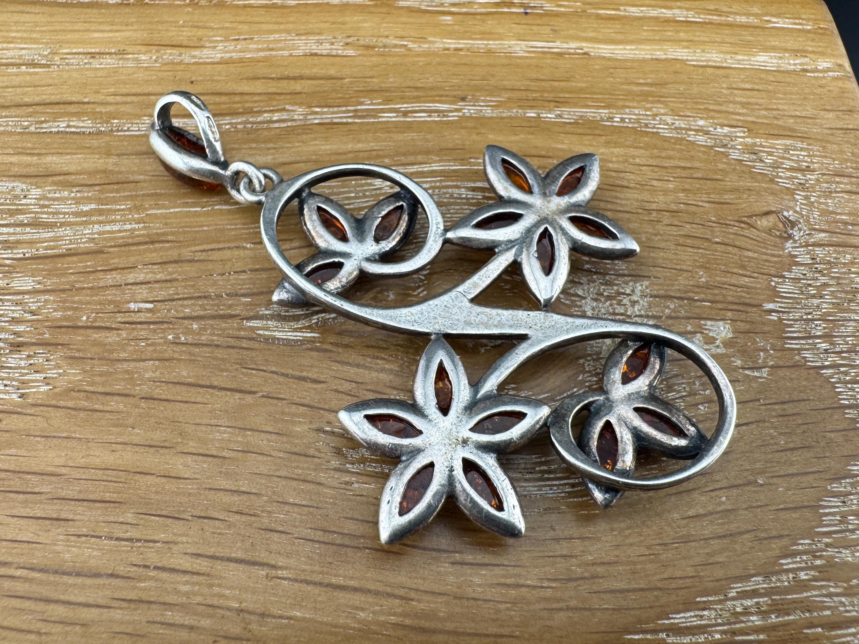 Pendentif Vintage En Argent Avec Pierre D'ambre - Marque Worth & Douglas - Royaume-Uni - Occasion Bon état