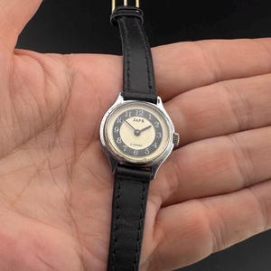 Vintage USSR Wrist Watch Zarya. Women Mechanical Watch