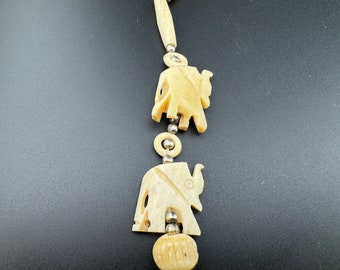 ヴィンテージネックレス。ラクダの骨 - Etsy 日本