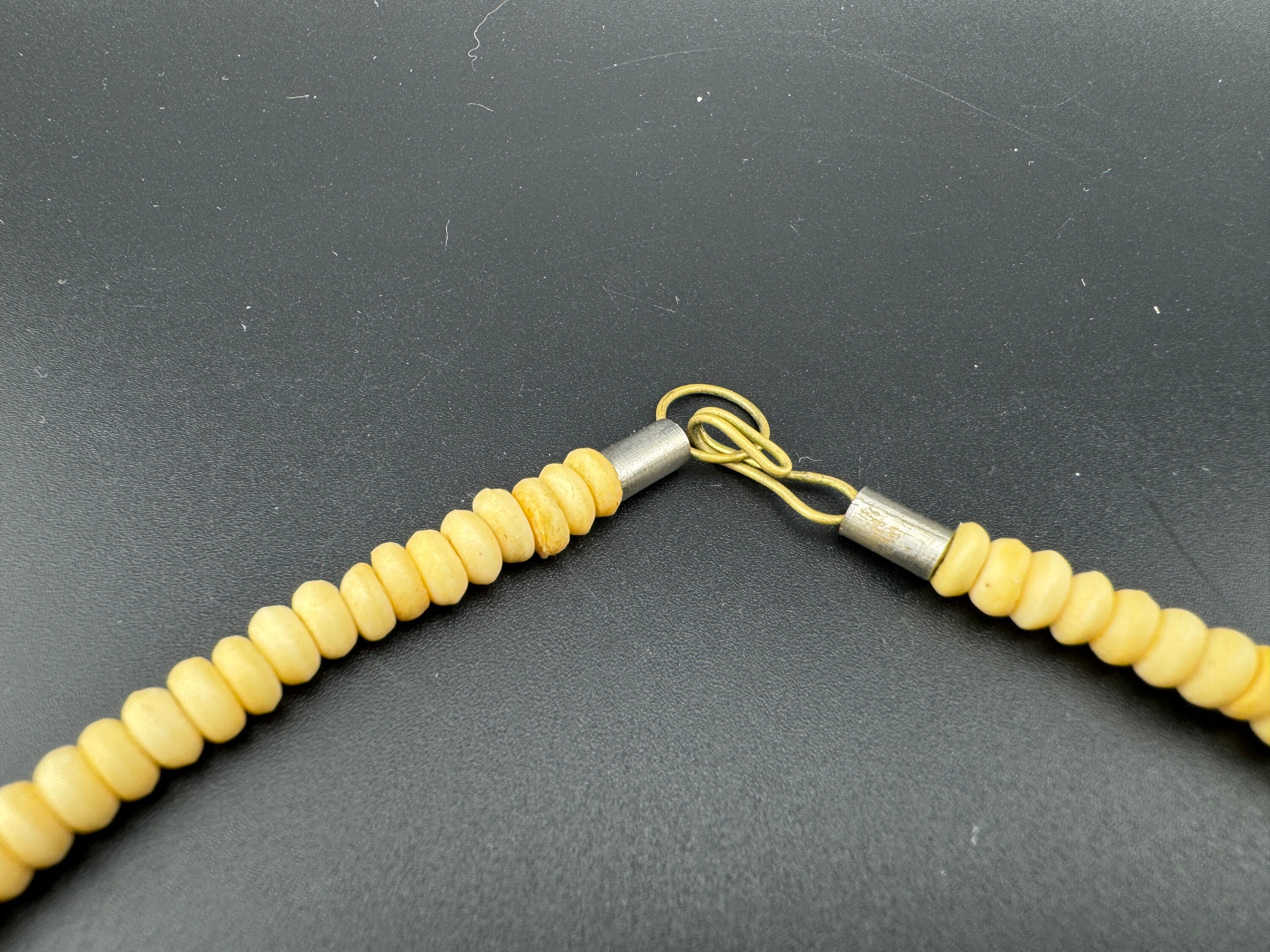 ヴィンテージネックレス。ラクダの骨 - Etsy 日本