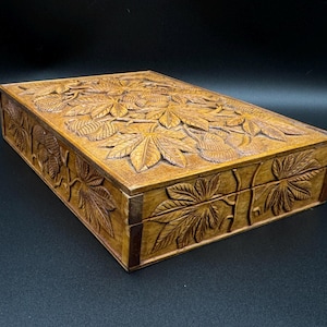 Vintage Ukrainian Wooden Box. Wood carving