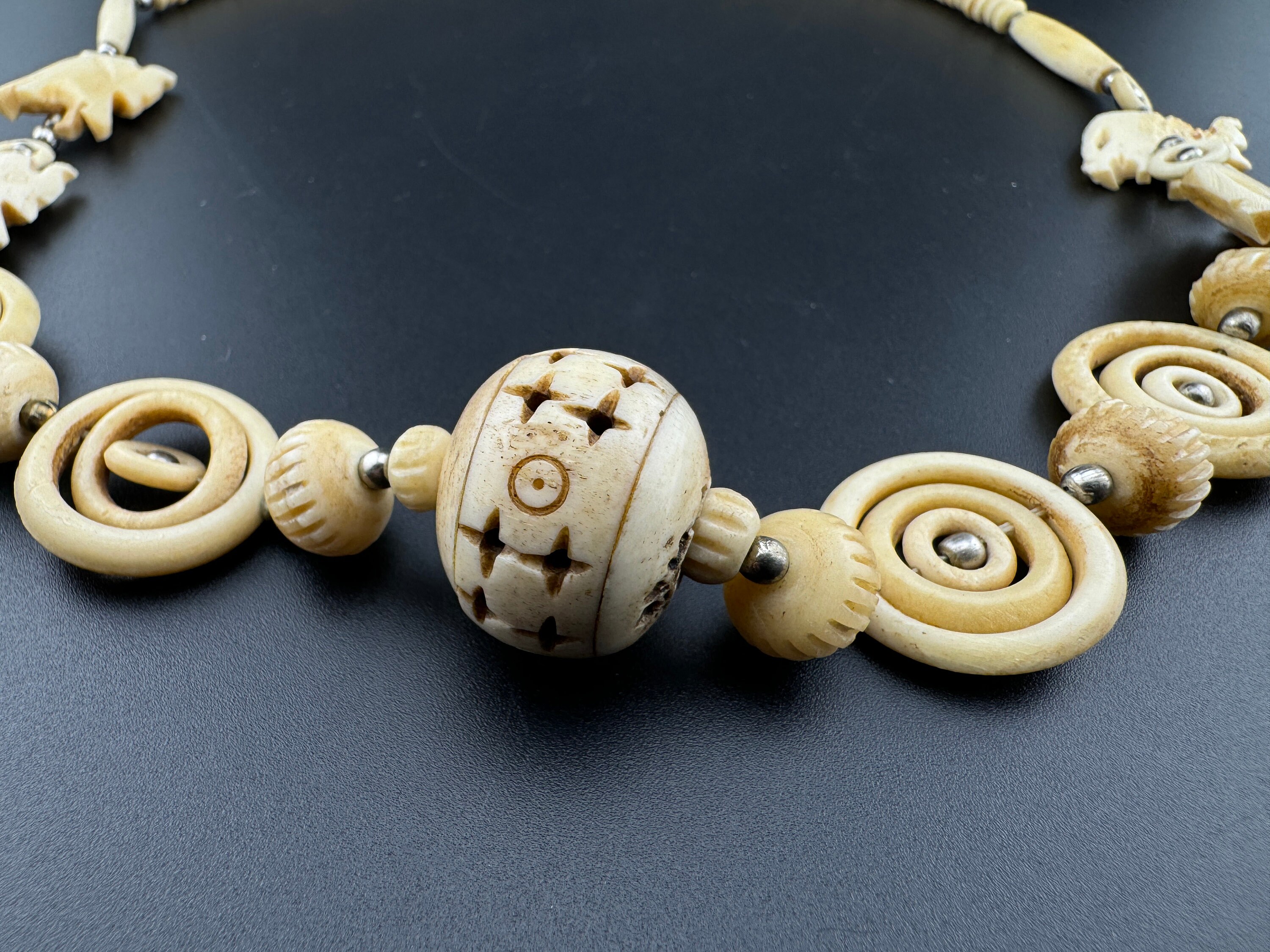 ヴィンテージネックレス。ラクダの骨 - Etsy 日本