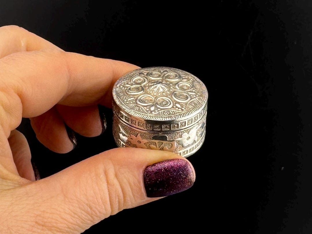 Vintage 800 Silver Tablet Box. Pill Box. - Etsy