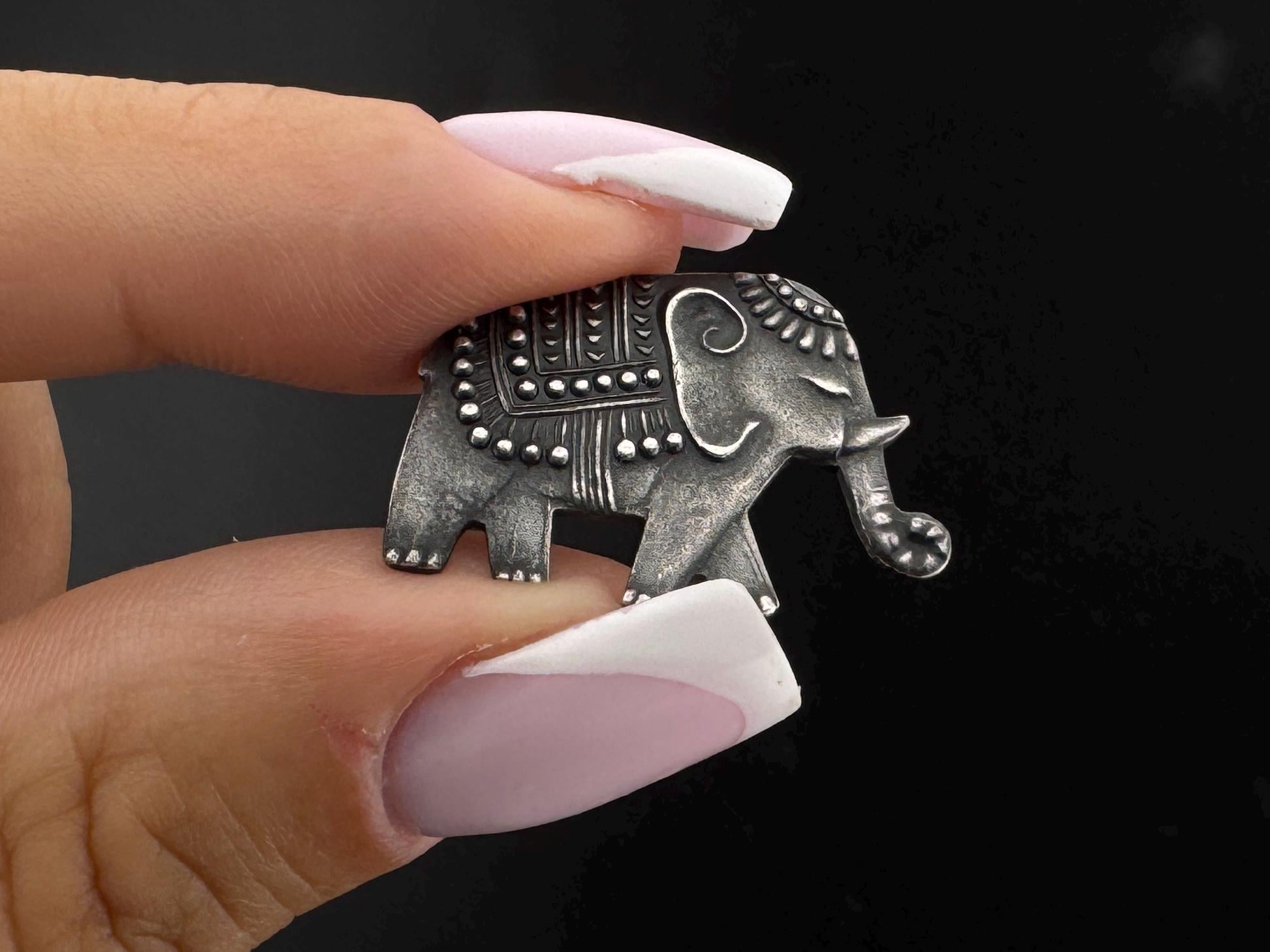 ヴィンテージ ソ連 ブローチ 象 - Etsy 日本