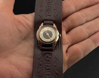 Vintage USSR Wrist Watch Avrora. Women Mechanical Watch
