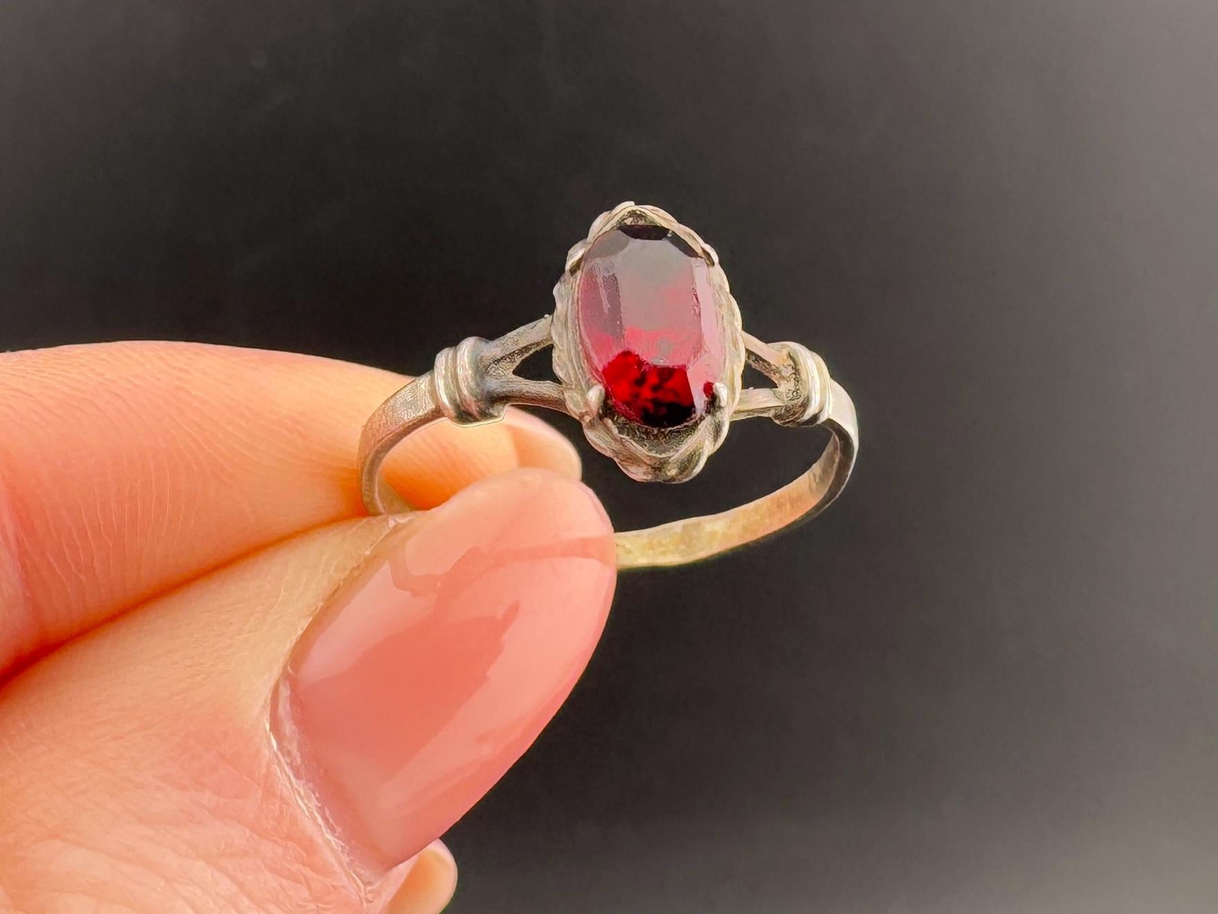 Vintage USSR Silver 875 Ring With Red Stone