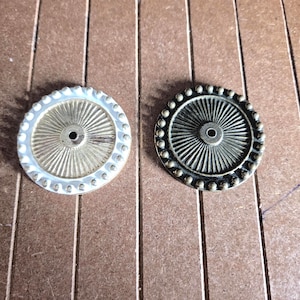 Vintage Ornate Brass Cabinet Knob Backplate - Scoville Ajax 1061