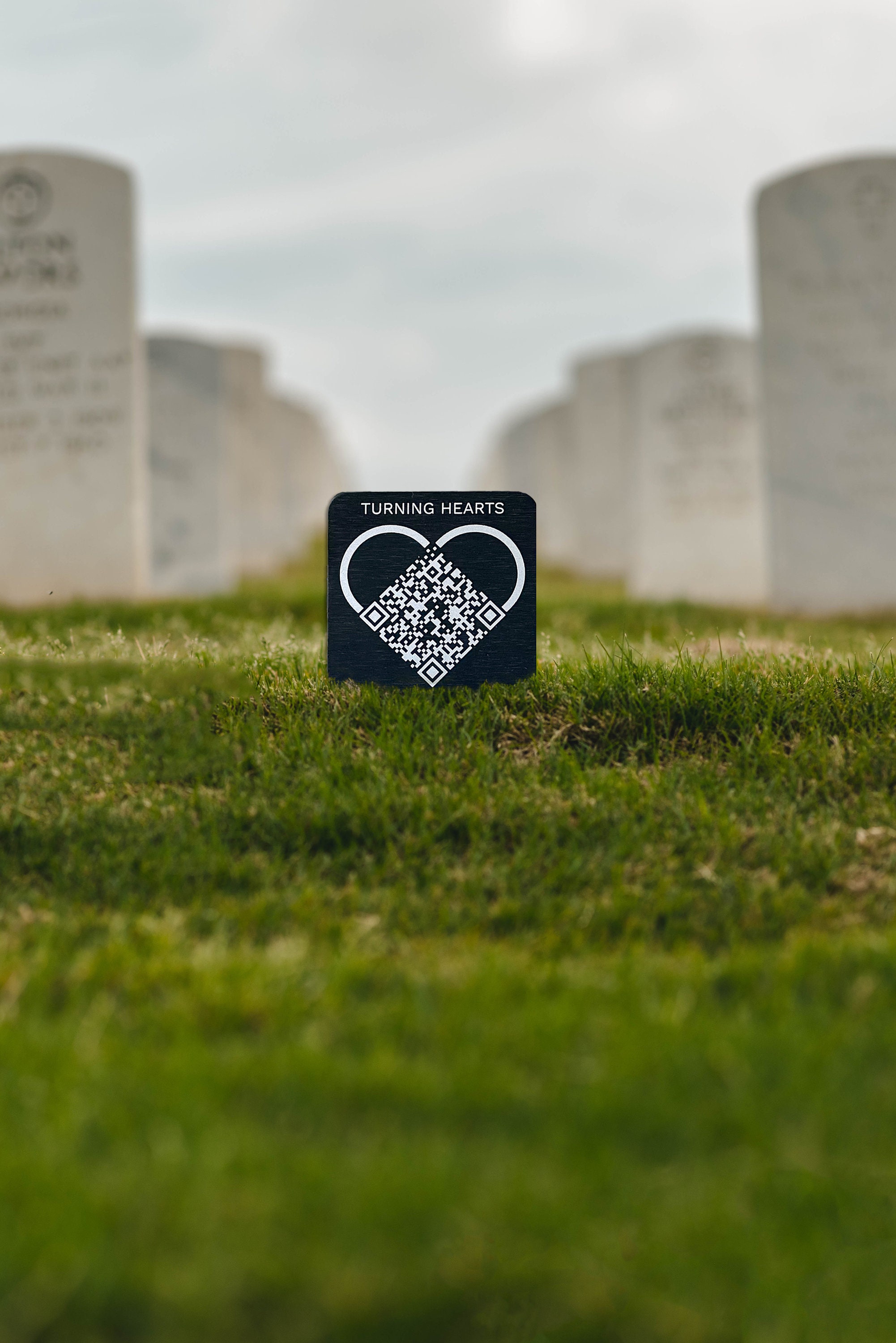 Headstone QR Code Keeping Their Stories Alive, Memorial Gifts for Loved Ones, Grief Gifts