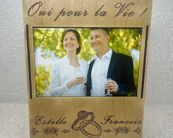 Cadre photo de mariage en bois personnalisé - Un souvenir inoubliable