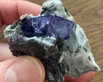 Yaogangxian Fluorit mit geheimnisvollem Oktaeder