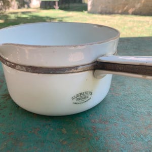 Marmite en porcelaine de Limoges, aluminite française
