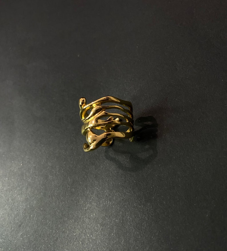 Bague or femme ajustable irrégulière Anneau réglable métal liquide fondu Bijoux moderne & minimaliste Golden ring image 6