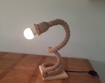 SOLENZO – Original Tischlampe mit Rankenseil – Nachttischlampe am Meer – inklusive E27-Glühbirne