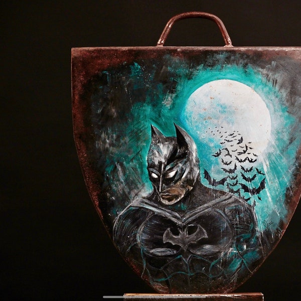 BATMAN : Oeuvre de bouclier de fer avec peinture acrylique | Art industriel | Peinture