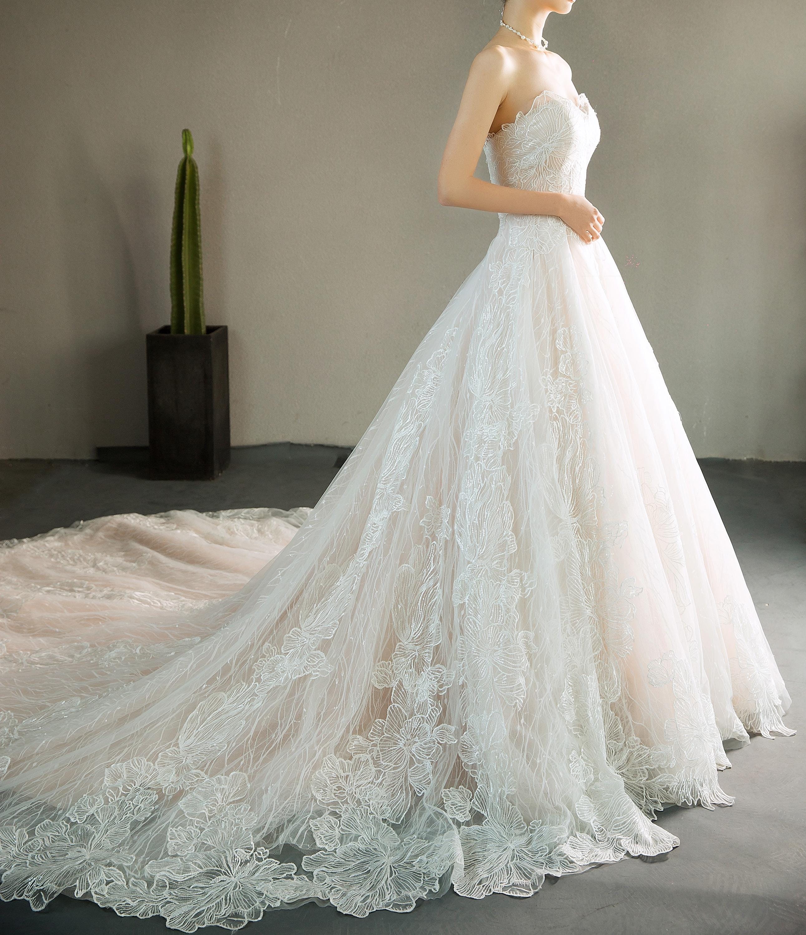 Custom Lace Wedding Dress Sweetheart Neck Pink Blush Bridal Gowns A-line  Full Cathedral Train Big Lace Appliques Vintage Vibe Bridal Gowns - Etsy, image size:2584x3000