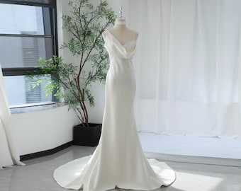 Ivory crepe bridal dress mermaid bridal gowns asymmetric shoulder strap open back fishtail simple bridal wedding dress custom backless