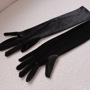 Bridal gloves, black velvet gloves for dresses, bridal gloves in black, gloves for prom dress