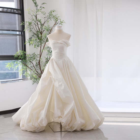 Modern wedding dress taffeta strapless drop waist pleats split skirt ivory bridal gown custom chapel train outdoor wedding occasion dresses